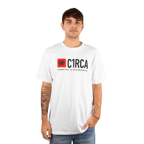 REMERA CIRCA MEMORIAL REGULAR TEE HOMBRE
